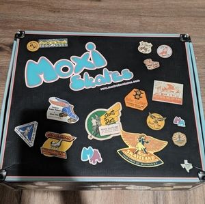 NEW Moxi Skates size 6-6.5